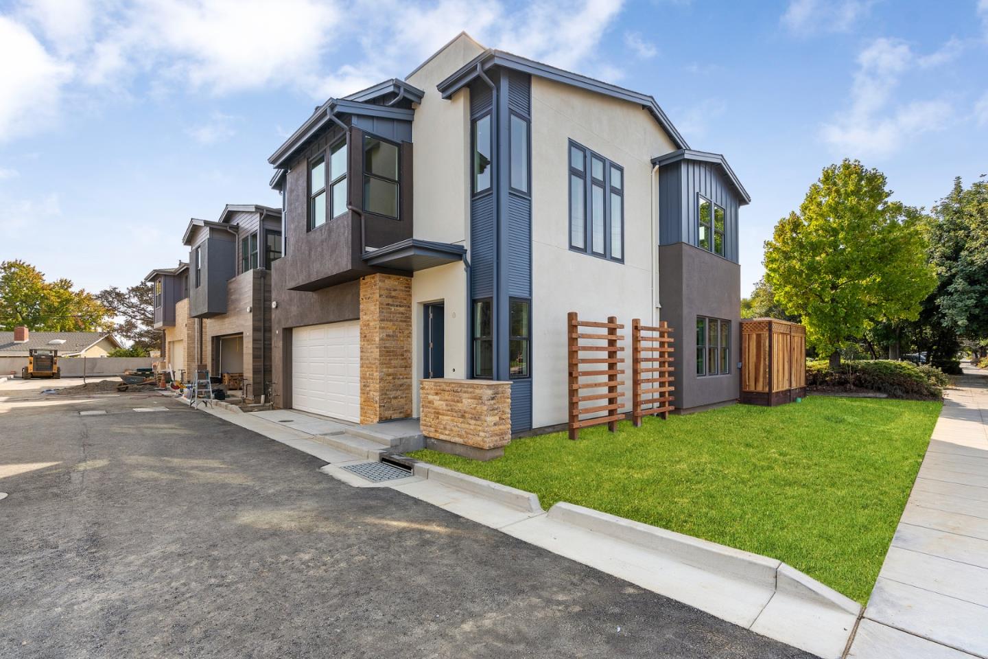 102 Hildebrand Dr, Los Gatos, CA 95032 4 Beds 2/1 Baths (Sold) ML81865523 MLSL