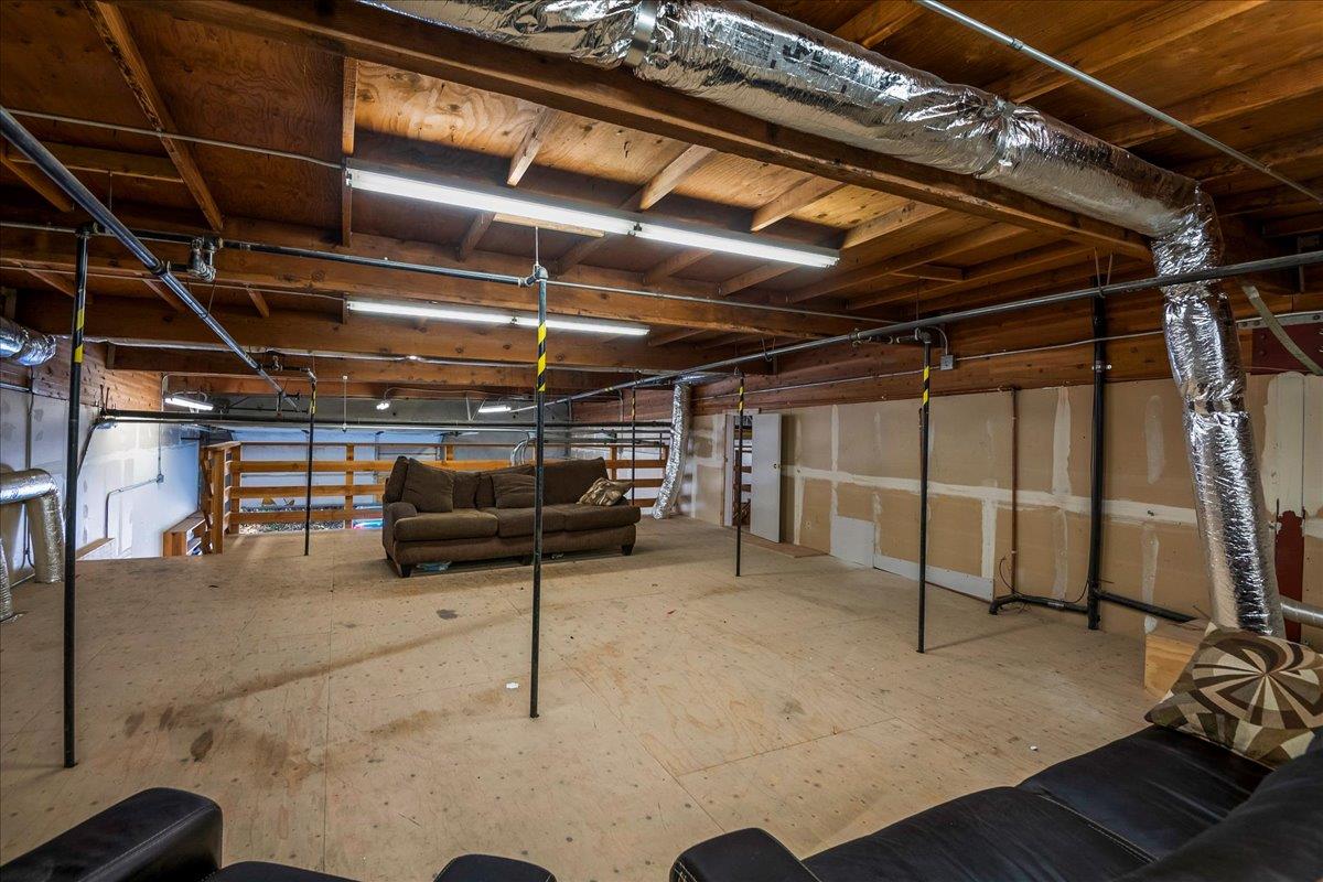 16055 Caputo Drive, MORGAN HILL, California 95037, ,Comm Industrial For Sale,For Sale,Caputo Drive,40970094