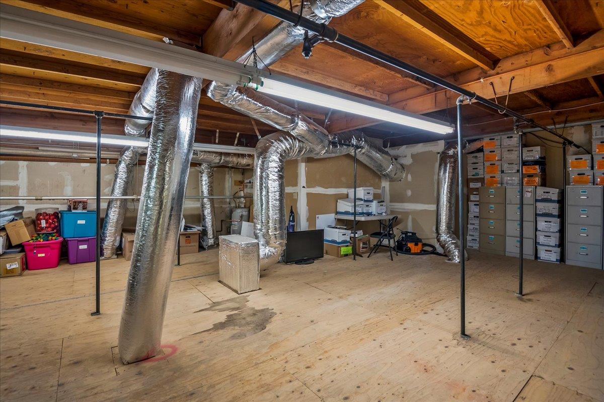 16055 Caputo Drive, MORGAN HILL, California 95037, ,Comm Industrial For Sale,For Sale,Caputo Drive,40970094