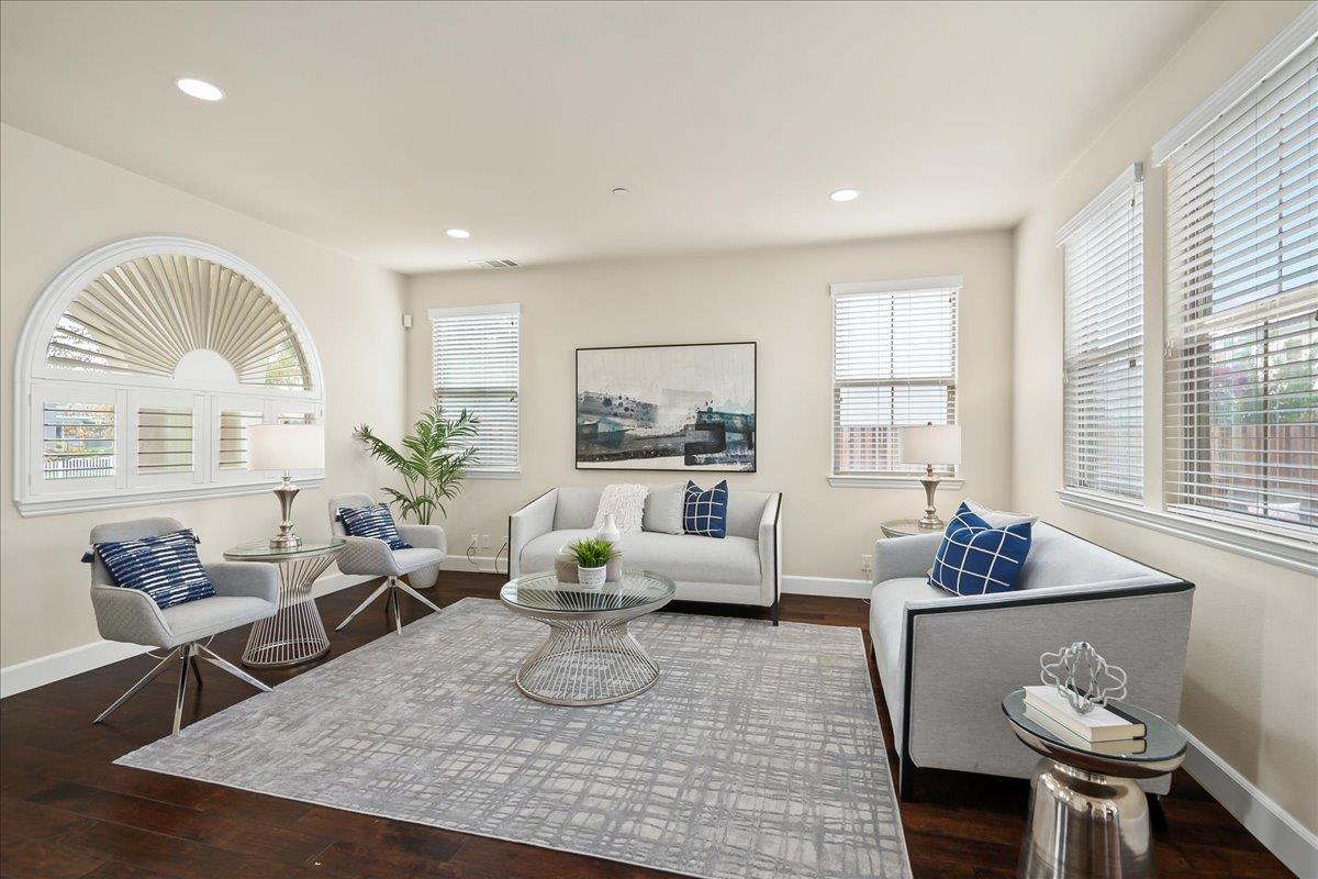 Detail Gallery Image 1 of 1 For 2591 Fallingtree Dr, San Jose,  CA 95131 - 4 Beds | 2/1 Baths