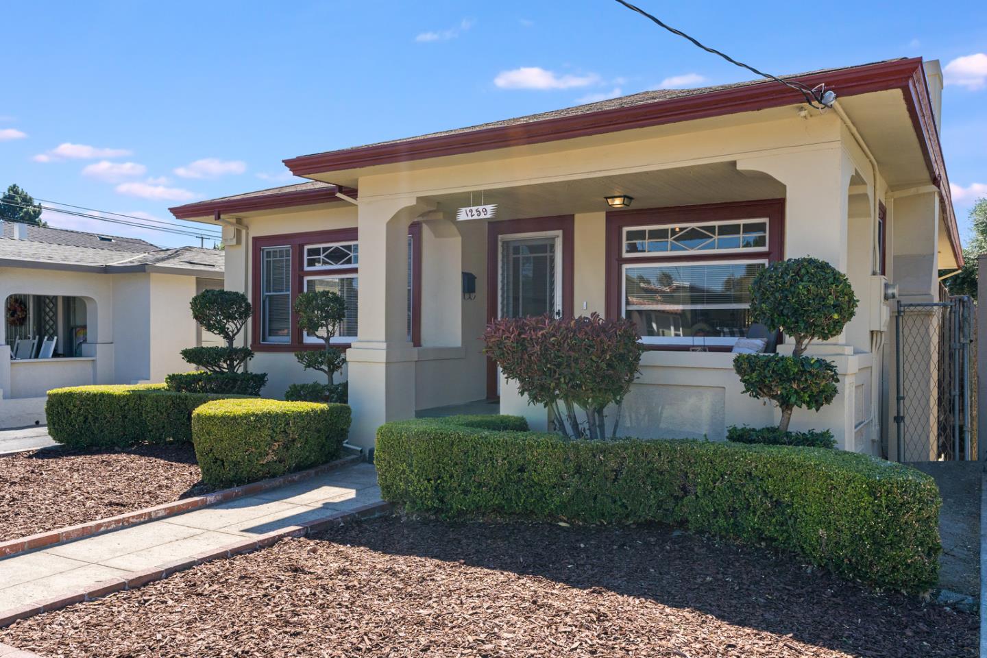 1259 Mastic St, San Jose, CA 95110 2 Beds 1 Baths (Sold