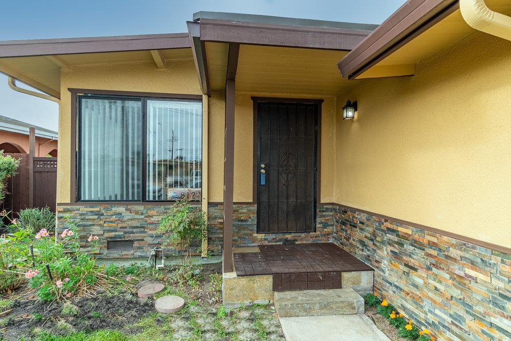 Detail Gallery Image 1 of 1 For 812 Meadow Dr, Salinas,  CA 93905 - 3 Beds | 2 Baths
