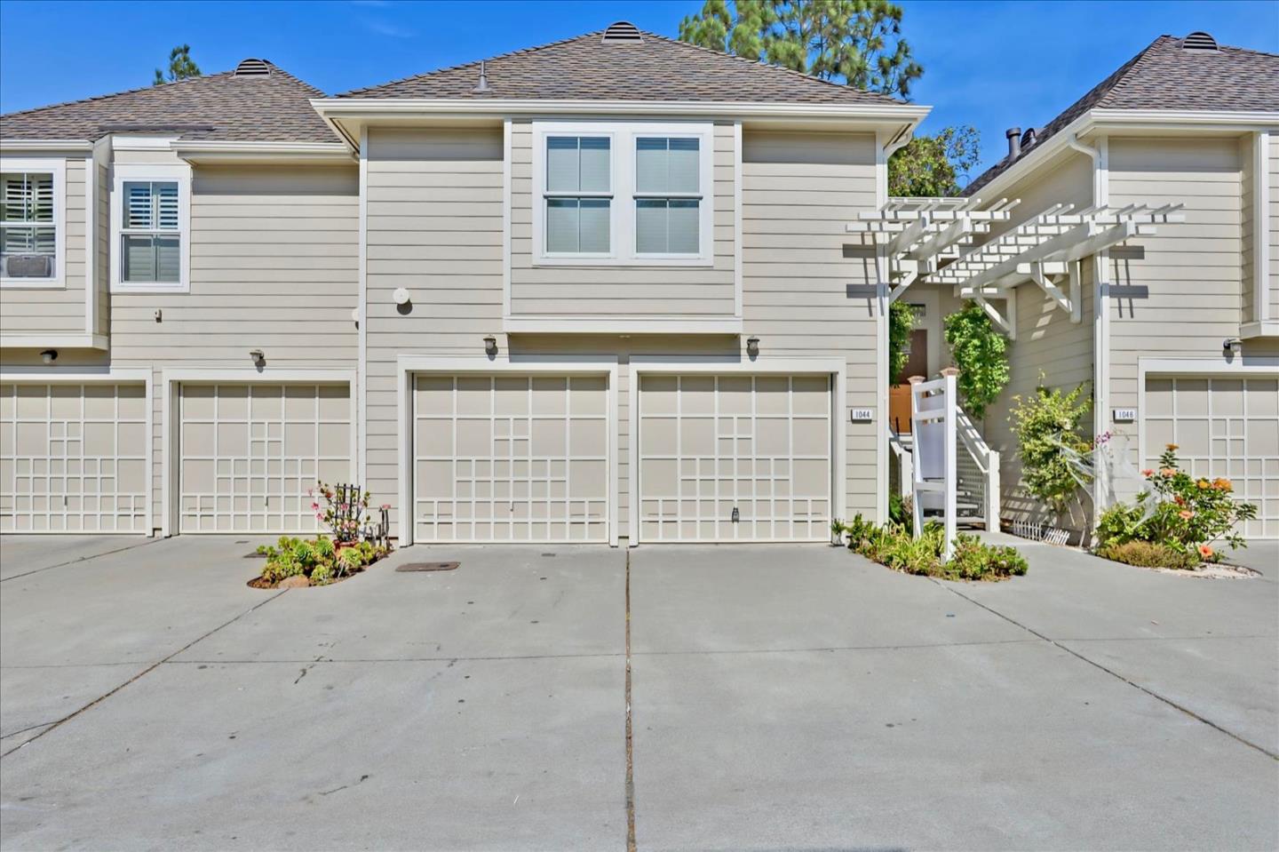 Detail Gallery Image 1 of 1 For 1044 Rudder Ln, Foster City,  CA 94404 - 3 Beds | 2/1 Baths