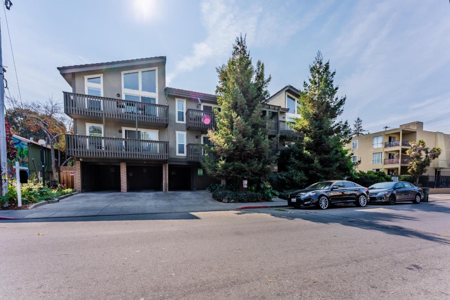 Detail Gallery Image 1 of 1 For 480 E Okeefe St #303,  East Palo Alto,  CA 94303 - 1 Beds | 1 Baths