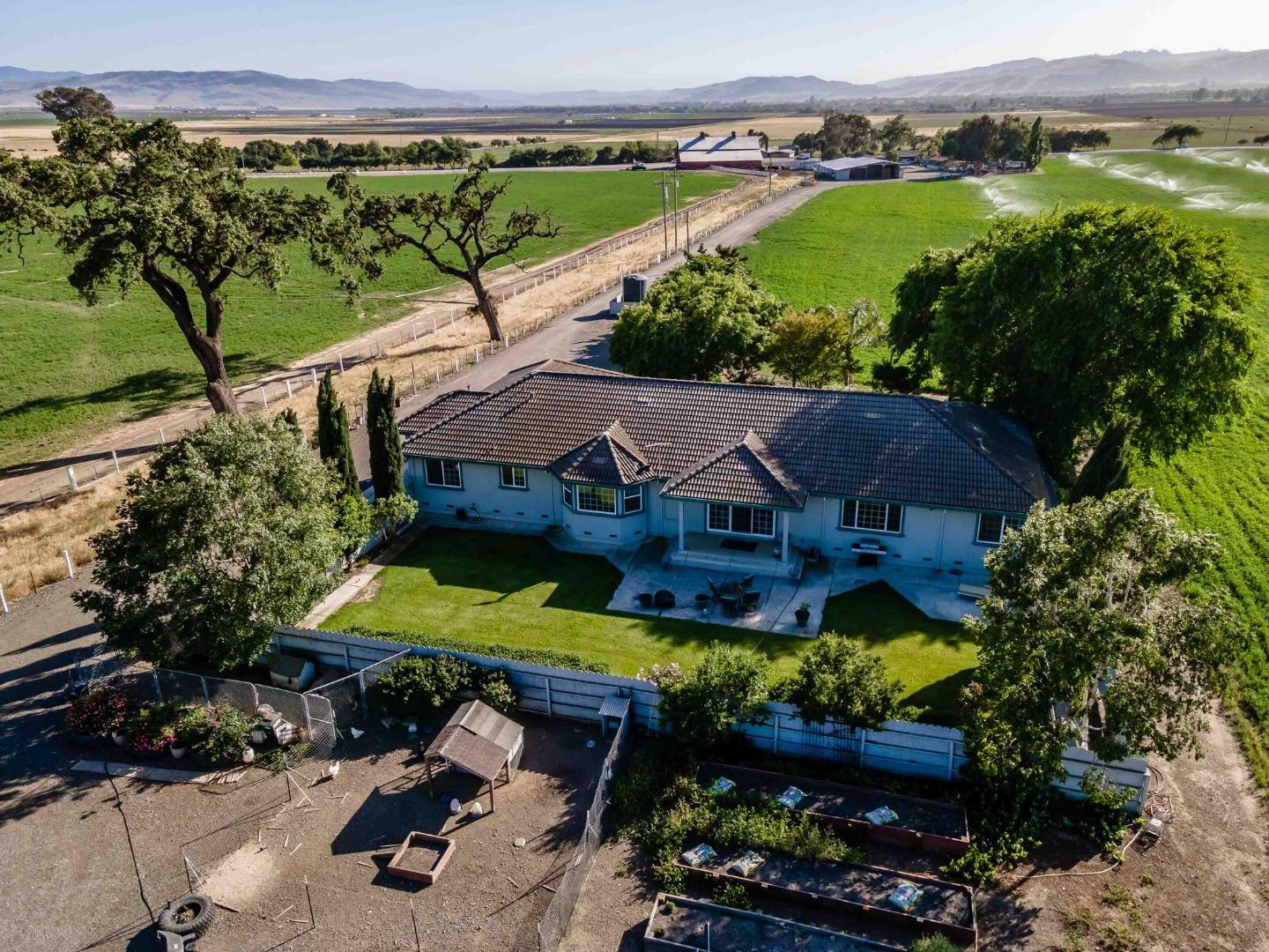 3665 Pacheco Pass Highway, GILROY, California 95020, ,Lots And Land,For Sale,Pacheco Pass Highway,40970098