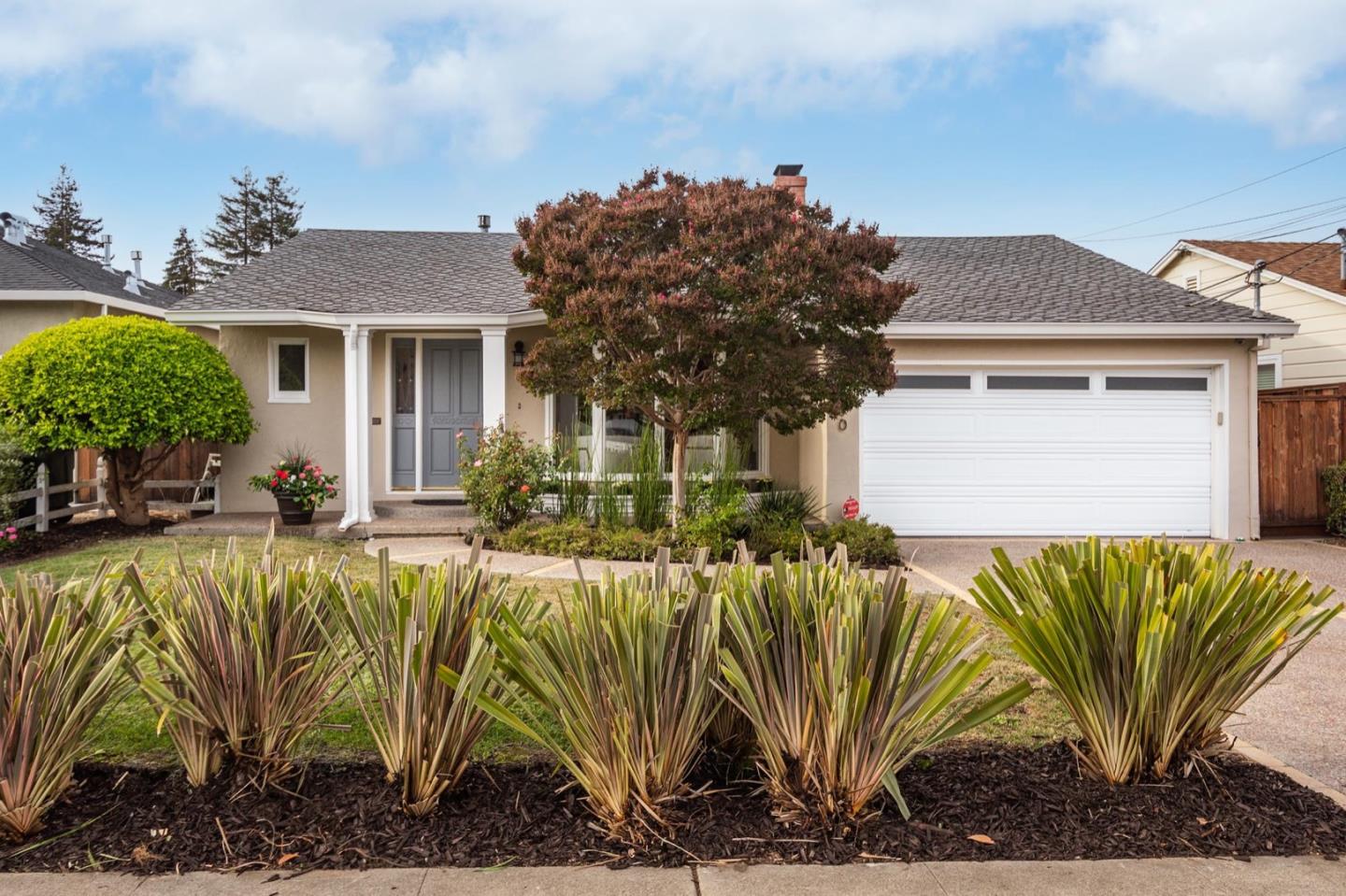 Detail Gallery Image 1 of 1 For 140 31st Ave, San Mateo,  CA 94403 - 4 Beds | 2 Baths