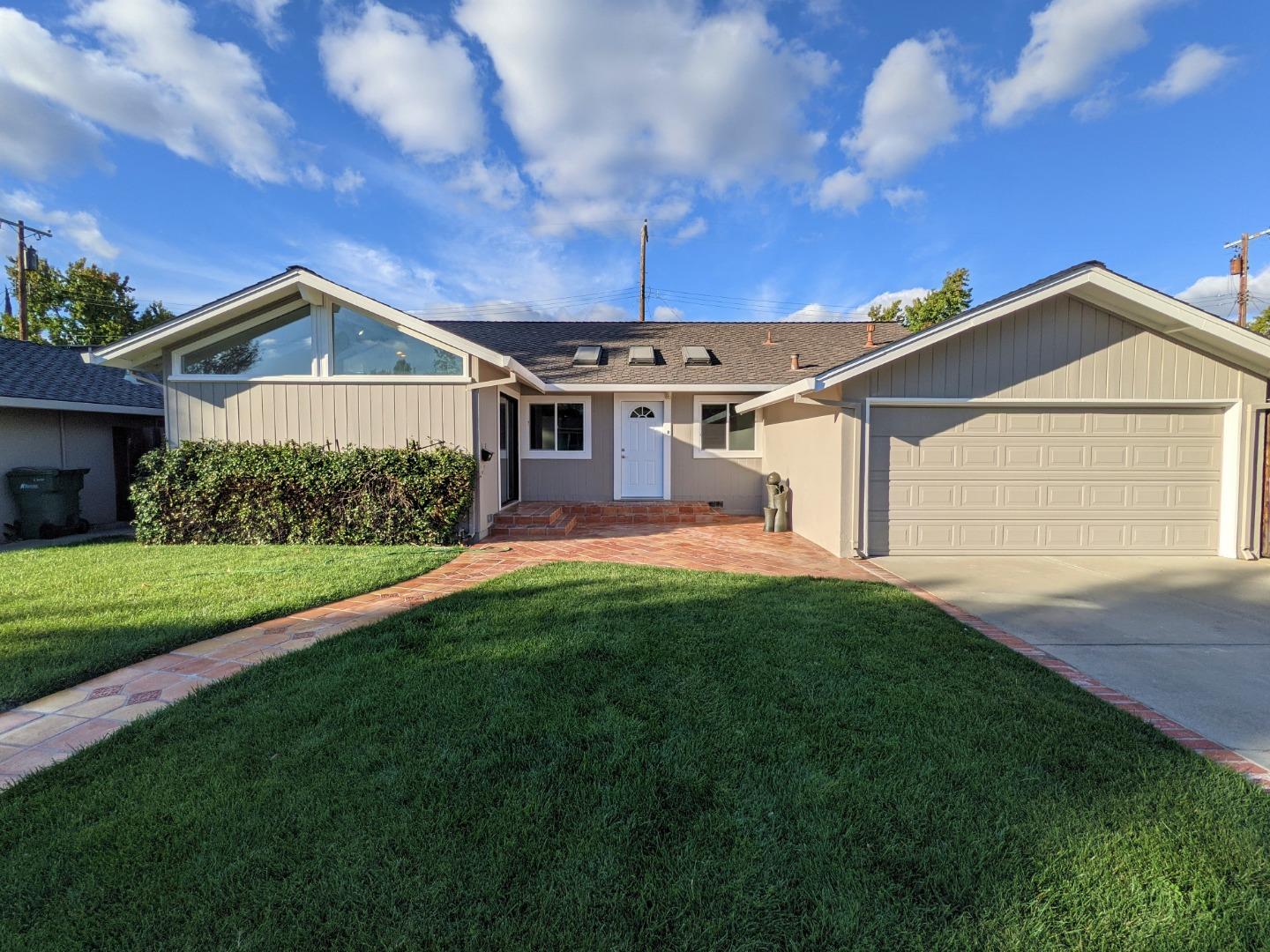 Detail Gallery Image 1 of 1 For 3613 Londonderry Dr, Santa Clara,  CA 95050 - 3 Beds | 2 Baths