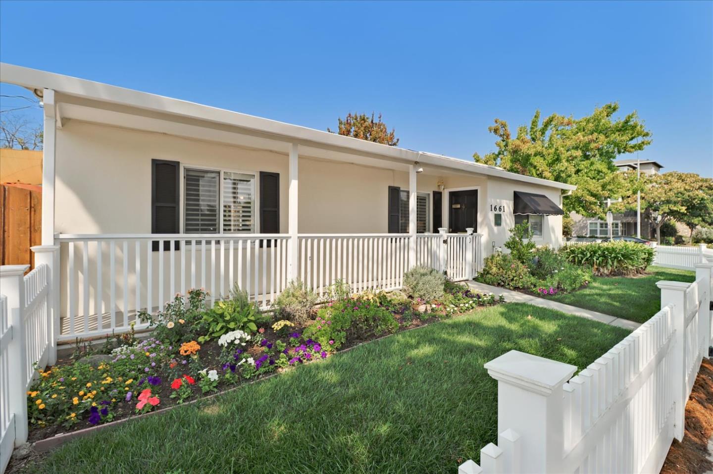 1661 Hillsdale Avenue, SAN JOSE, California 95124, ,Comm Industrial For Sale,For Sale,Hillsdale Avenue,40970113