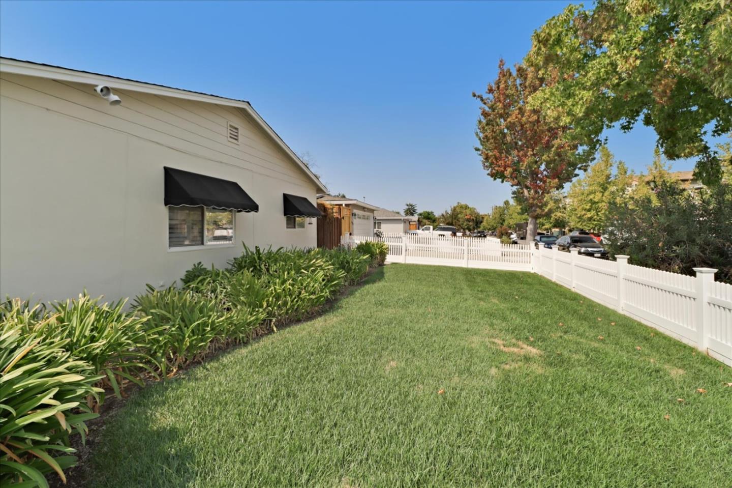 1661 Hillsdale Avenue, SAN JOSE, California 95124, ,Comm Industrial For Sale,For Sale,Hillsdale Avenue,40970113