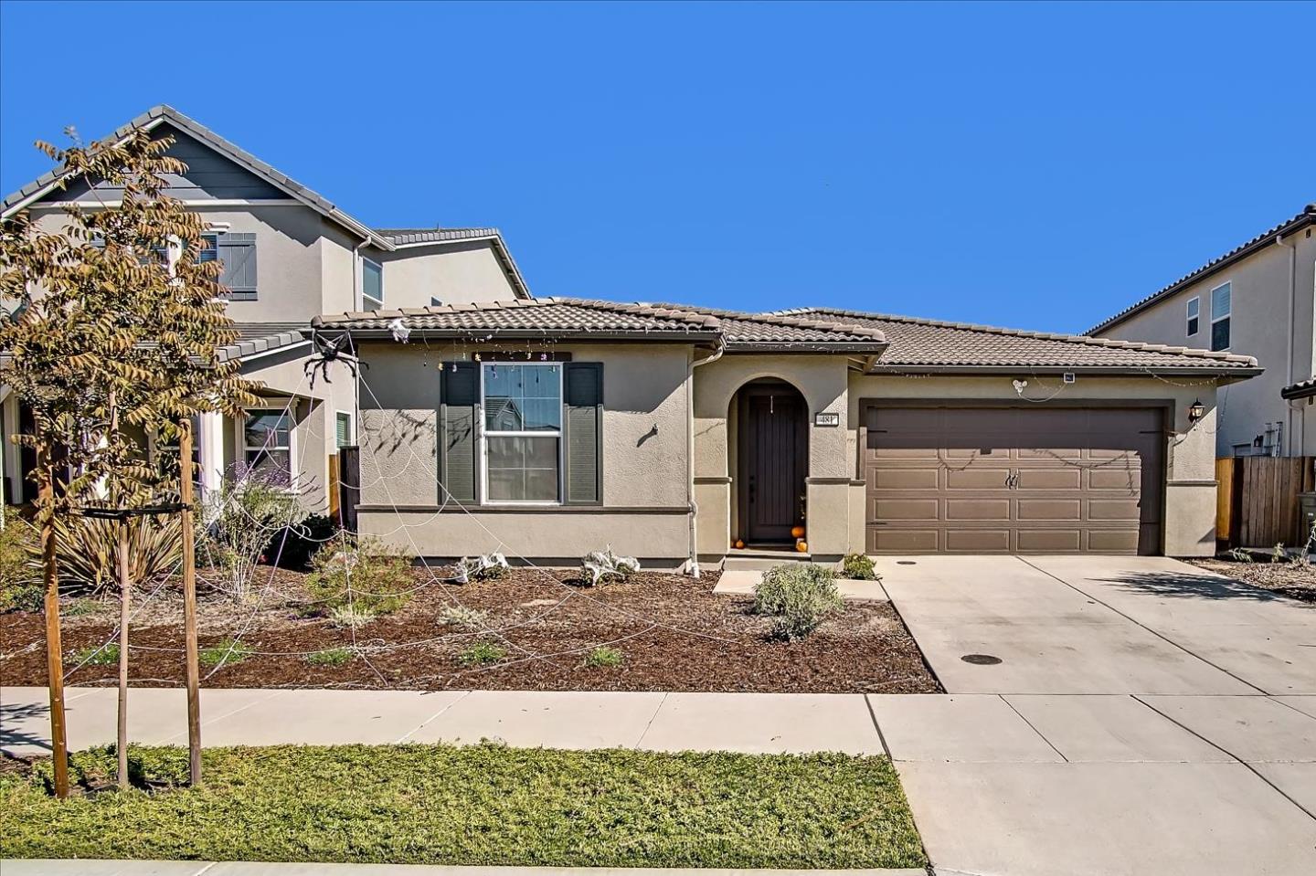 Detail Gallery Image 1 of 1 For 481 Toledo Dr, Hollister,  CA 95023 - 3 Beds | 2/1 Baths