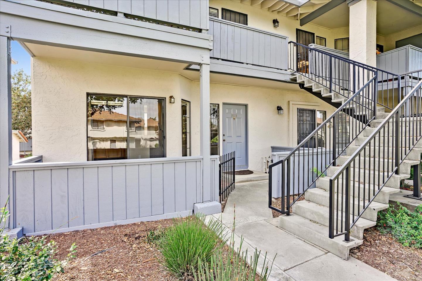 Detail Gallery Image 1 of 1 For 3132 Kenland Dr, San Jose,  CA 95111 - 2 Beds | 1 Baths