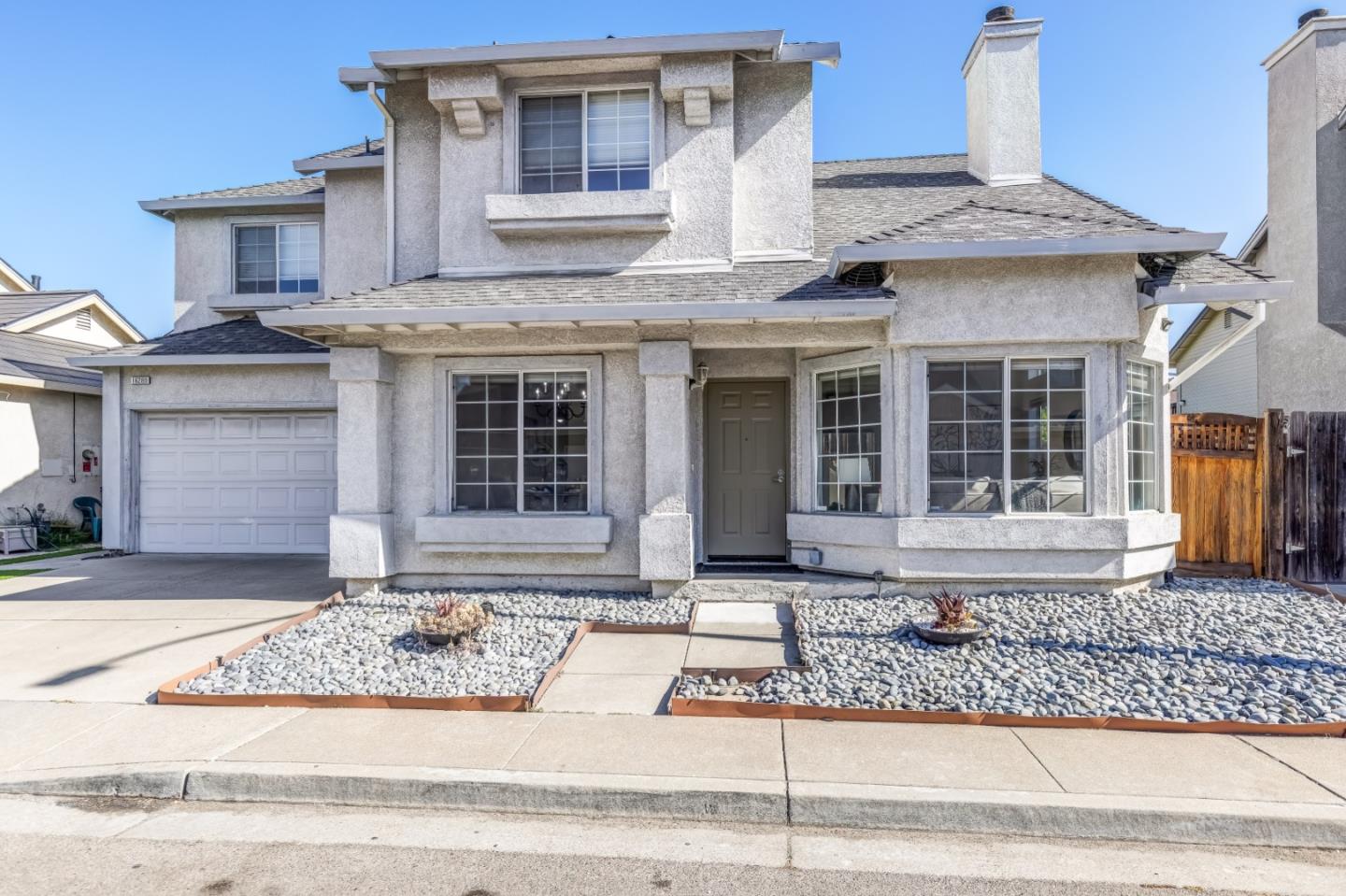 Detail Gallery Image 1 of 1 For 16280 Calypso Ct, San Leandro,  CA 94578 - 4 Beds | 2/1 Baths