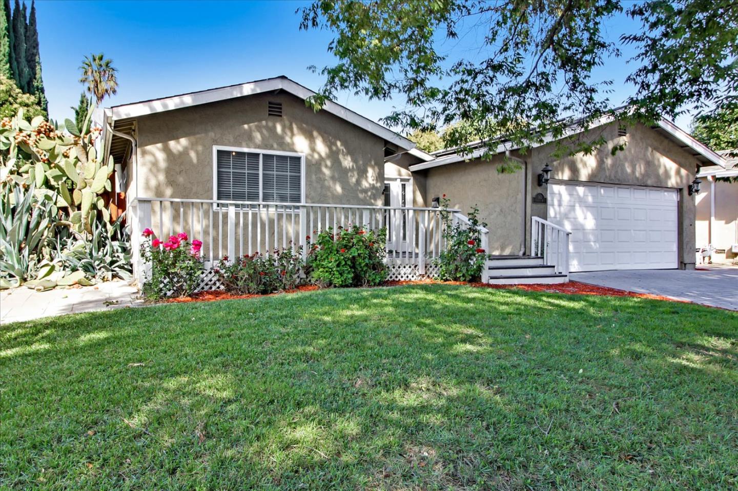 Detail Gallery Image 1 of 1 For 343 Oakberry Way, San Jose,  CA 95123 - 3 Beds | 2 Baths