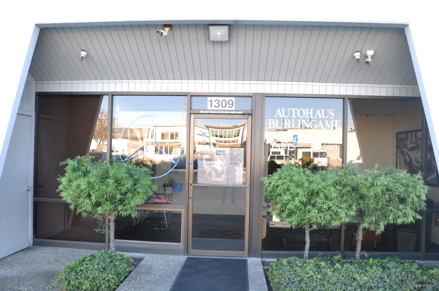 1305-1331 Rollins Road, BURLINGAME, California 94010, ,Comm Industrial For Sale,For Sale,Rollins Road,40970964