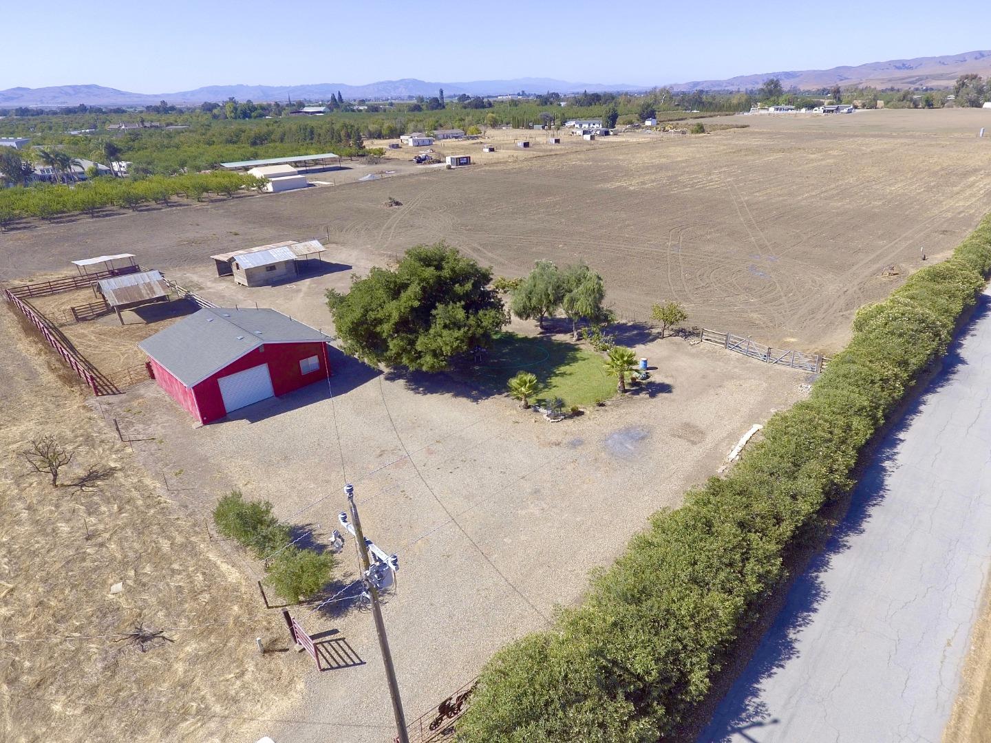 158 Comstock Road, HOLLISTER, California 95023, ,Lots And Land,For Sale,Comstock Road,40970968