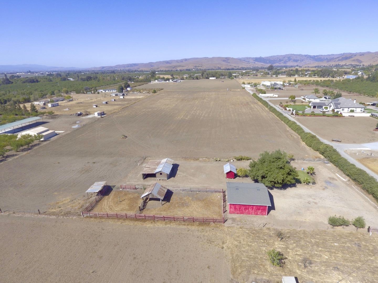 158 Comstock Road, HOLLISTER, California 95023, ,Lots And Land,For Sale,Comstock Road,40970968