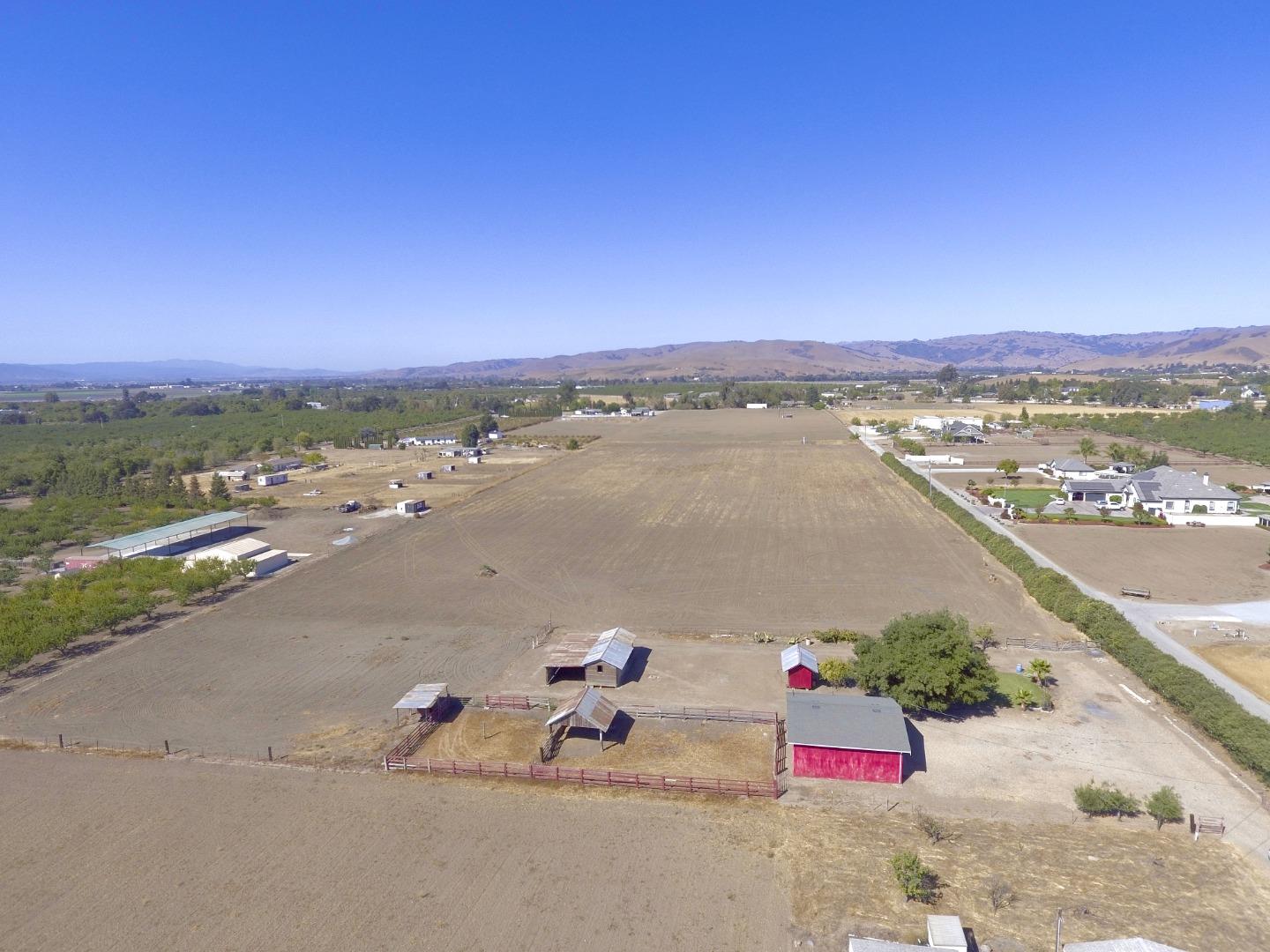 158 Comstock Road, HOLLISTER, California 95023, ,Lots And Land,For Sale,Comstock Road,40970968