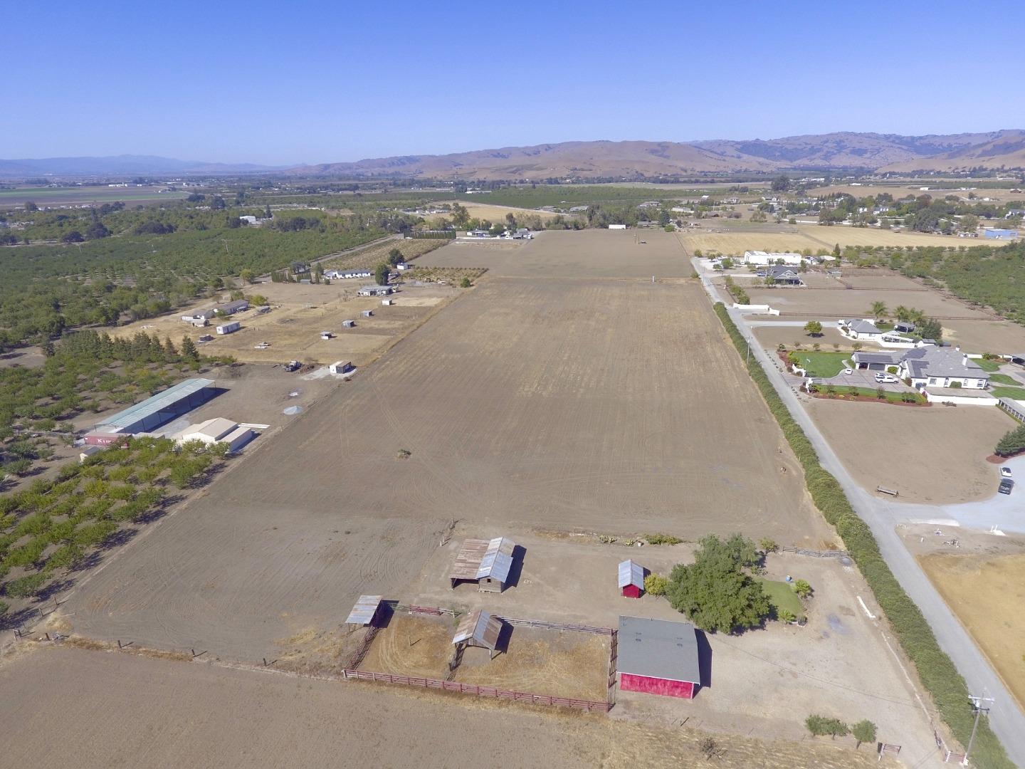 158 Comstock Road, HOLLISTER, California 95023, ,Lots And Land,For Sale,Comstock Road,40970968