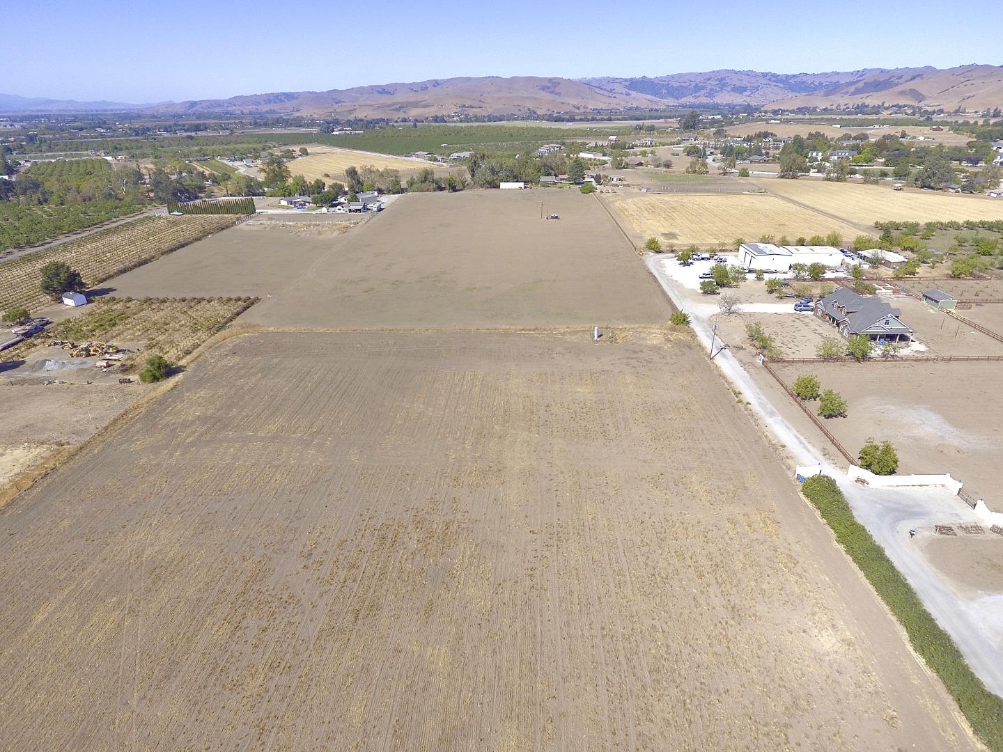 158 Comstock Road, HOLLISTER, California 95023, ,Lots And Land,For Sale,Comstock Road,40970968