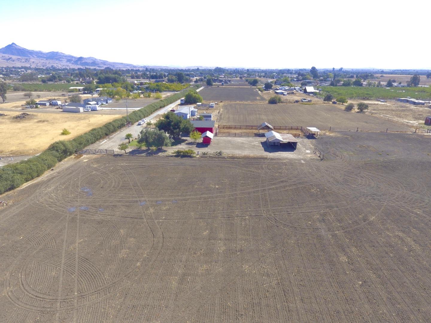 158 Comstock Road, HOLLISTER, California 95023, ,Lots And Land,For Sale,Comstock Road,40970968