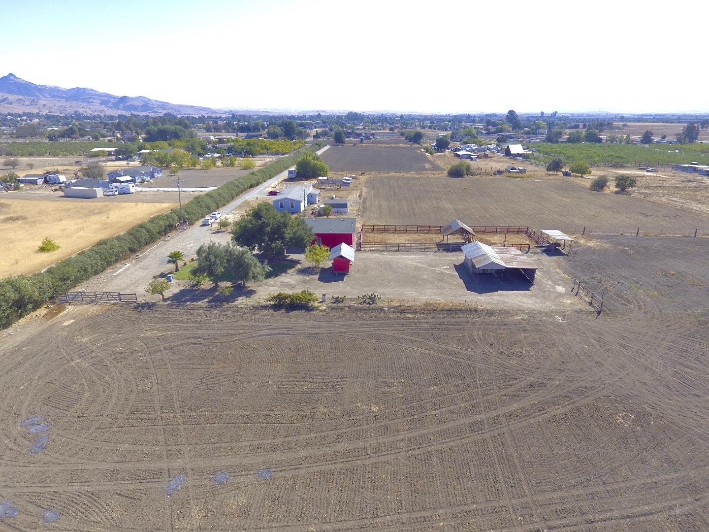 158 Comstock Road, HOLLISTER, California 95023, ,Lots And Land,For Sale,Comstock Road,40970968
