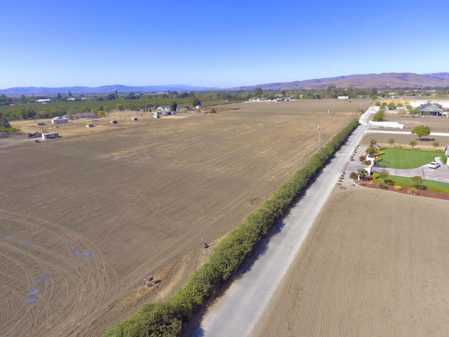 158 Comstock Road, HOLLISTER, California 95023, ,Lots And Land,For Sale,Comstock Road,40970968