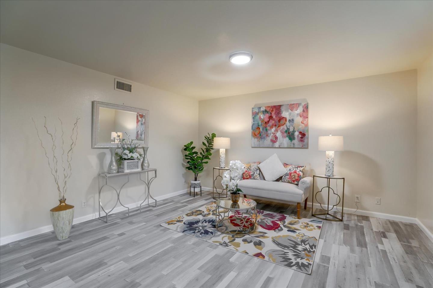 Detail Gallery Image 1 of 1 For 5645 Calmor Ave #1,  San Jose,  CA 95123 - 2 Beds | 1 Baths