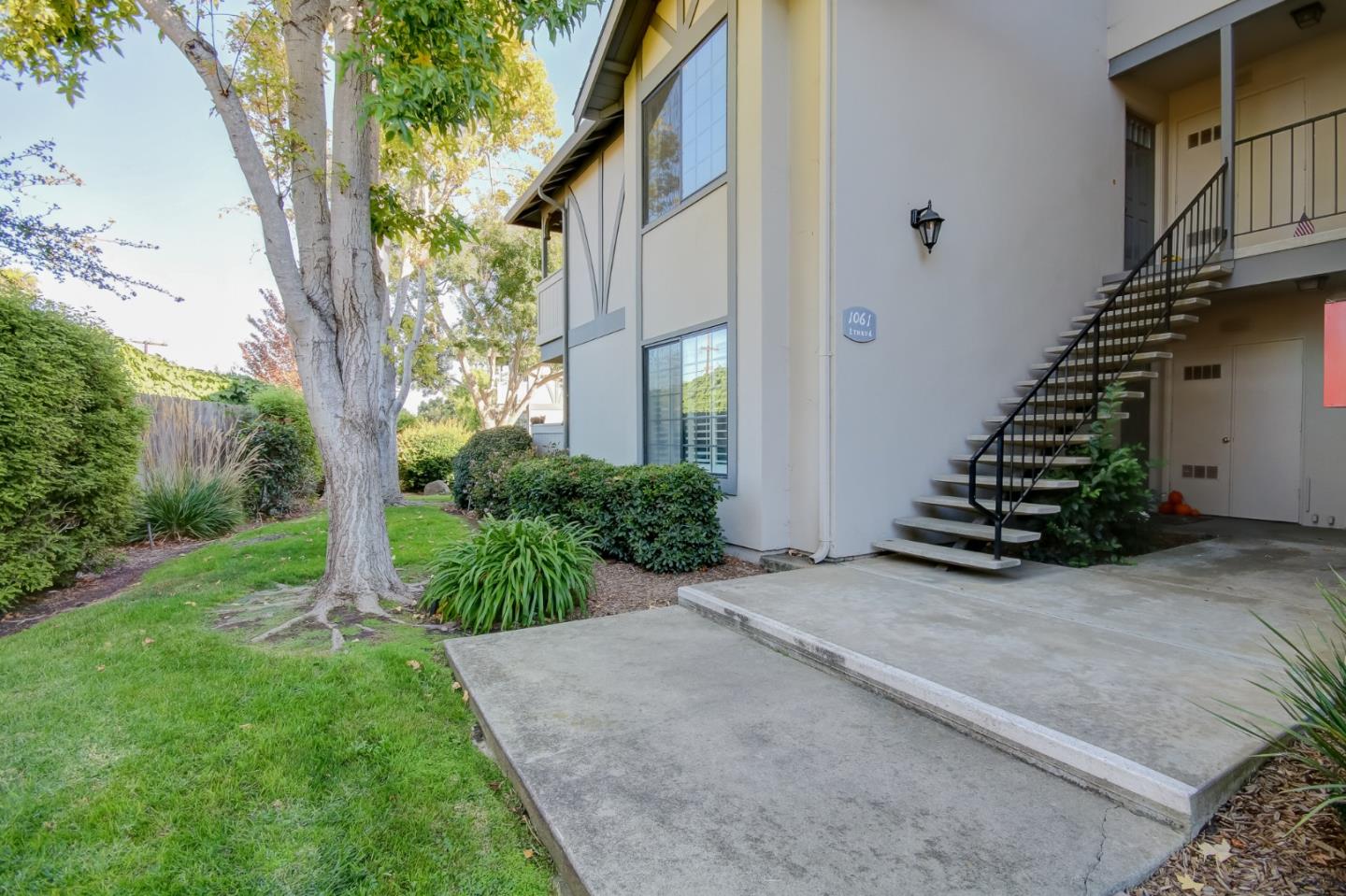 Detail Gallery Image 1 of 1 For 1061 Riker St #1,  Salinas,  CA 93901 - 2 Beds | 1 Baths