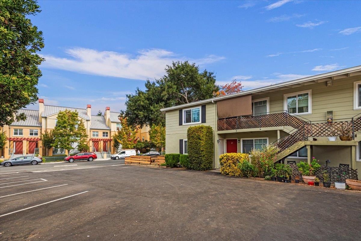 366 Camille Court, MOUNTAIN VIEW, California 94040, ,Comm Ri Multi-units 5+,For Sale,Camille Court,ML81867150