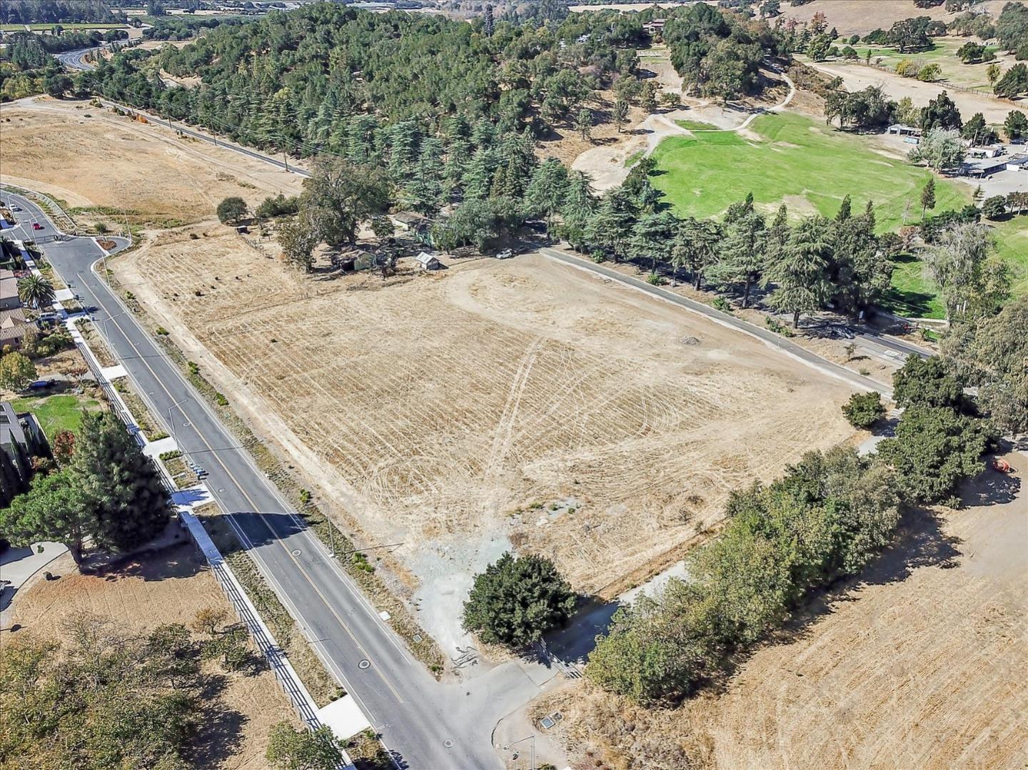 2740 Hecker Pass Road, GILROY, California 95020, ,Lots And Land,For Sale,Hecker Pass Road,40971238