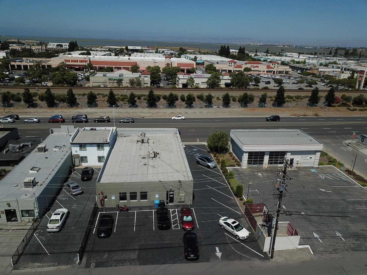 1168 El Camino Real, SAN CARLOS, California 94070, ,Comm Industrial For Lease,For Rent,El Camino Real,40971375