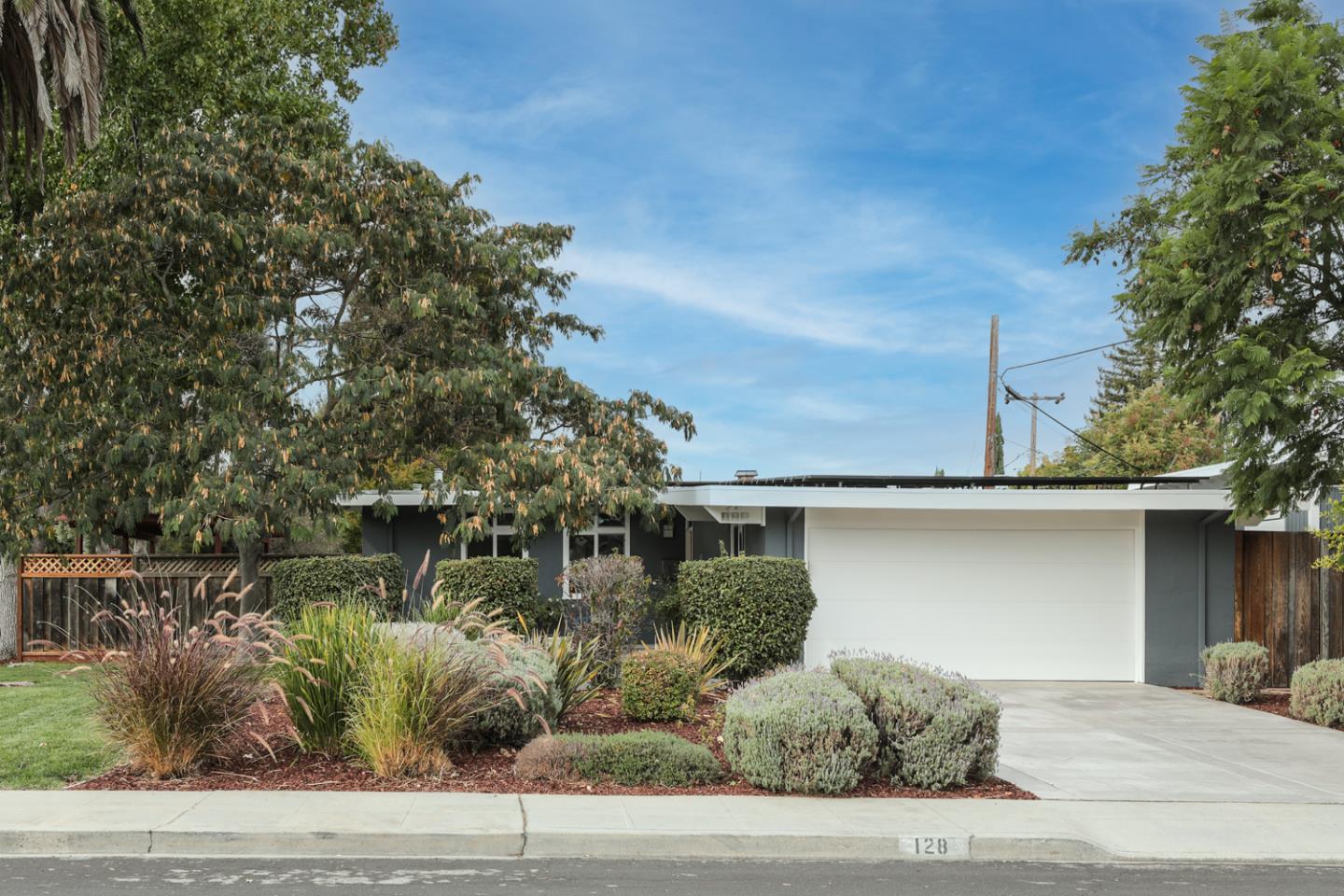 Detail Gallery Image 1 of 1 For 128 Palmer Ave, Mountain View,  CA 94043 - 3 Beds | 2 Baths