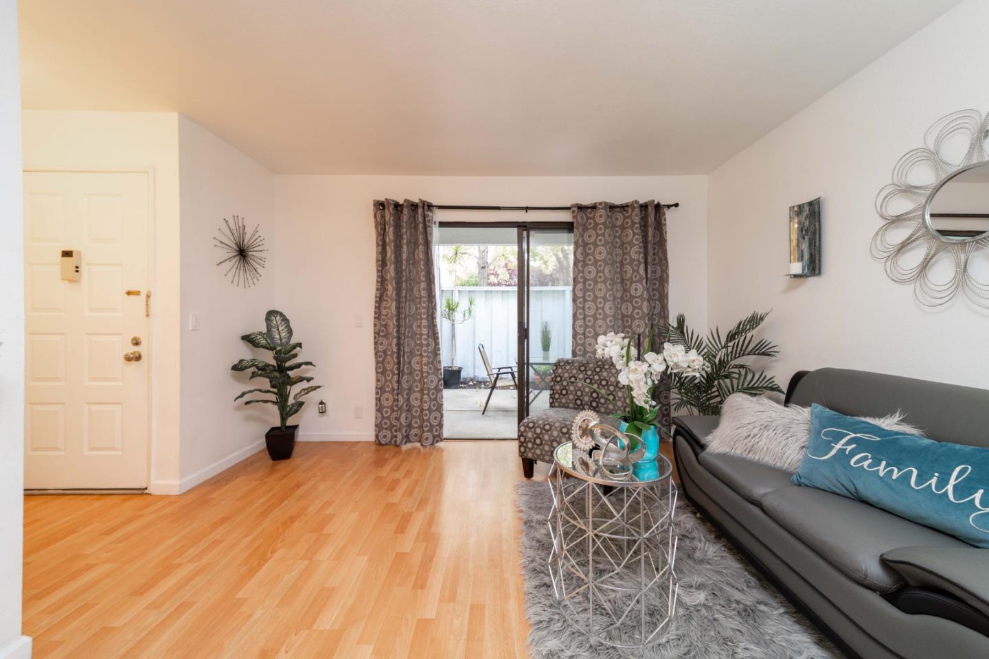 Detail Gallery Image 1 of 1 For 1055 N Capitol Ave #77,  San Jose,  CA 95133 - 1 Beds | 1 Baths