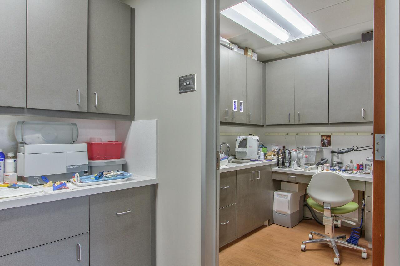 590 Del Monte Avenue, MONTEREY, California 93940, ,Comm Industrial For Sale,For Sale,Del Monte Avenue,40971611