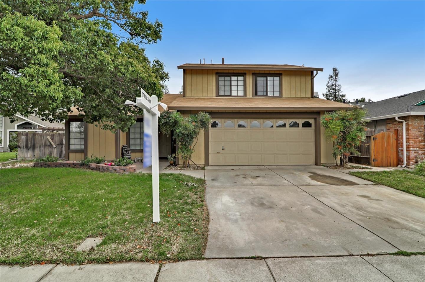 Detail Gallery Image 1 of 1 For 1578 Lenay Ct, Manteca,  CA 95337 - 3 Beds | 2/1 Baths