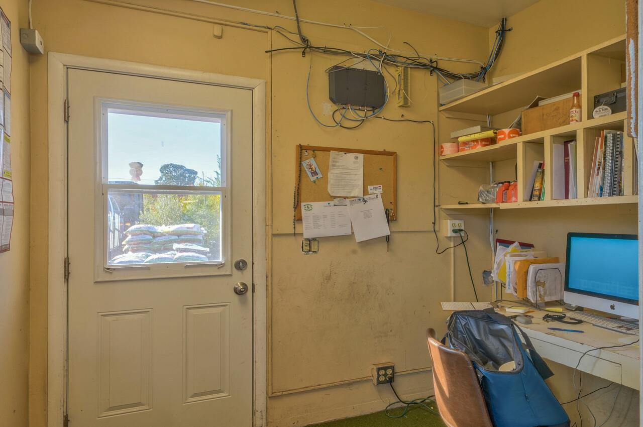 650 Franklin Street, MONTEREY, California 93940, ,Comm Industrial For Sale,For Sale,Franklin Street,40971855