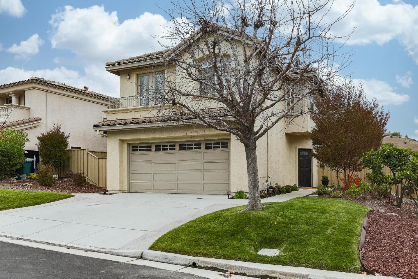 Detail Gallery Image 1 of 1 For 27331 Bavella Way, Salinas,  CA 93908 - 4 Beds | 2/1 Baths