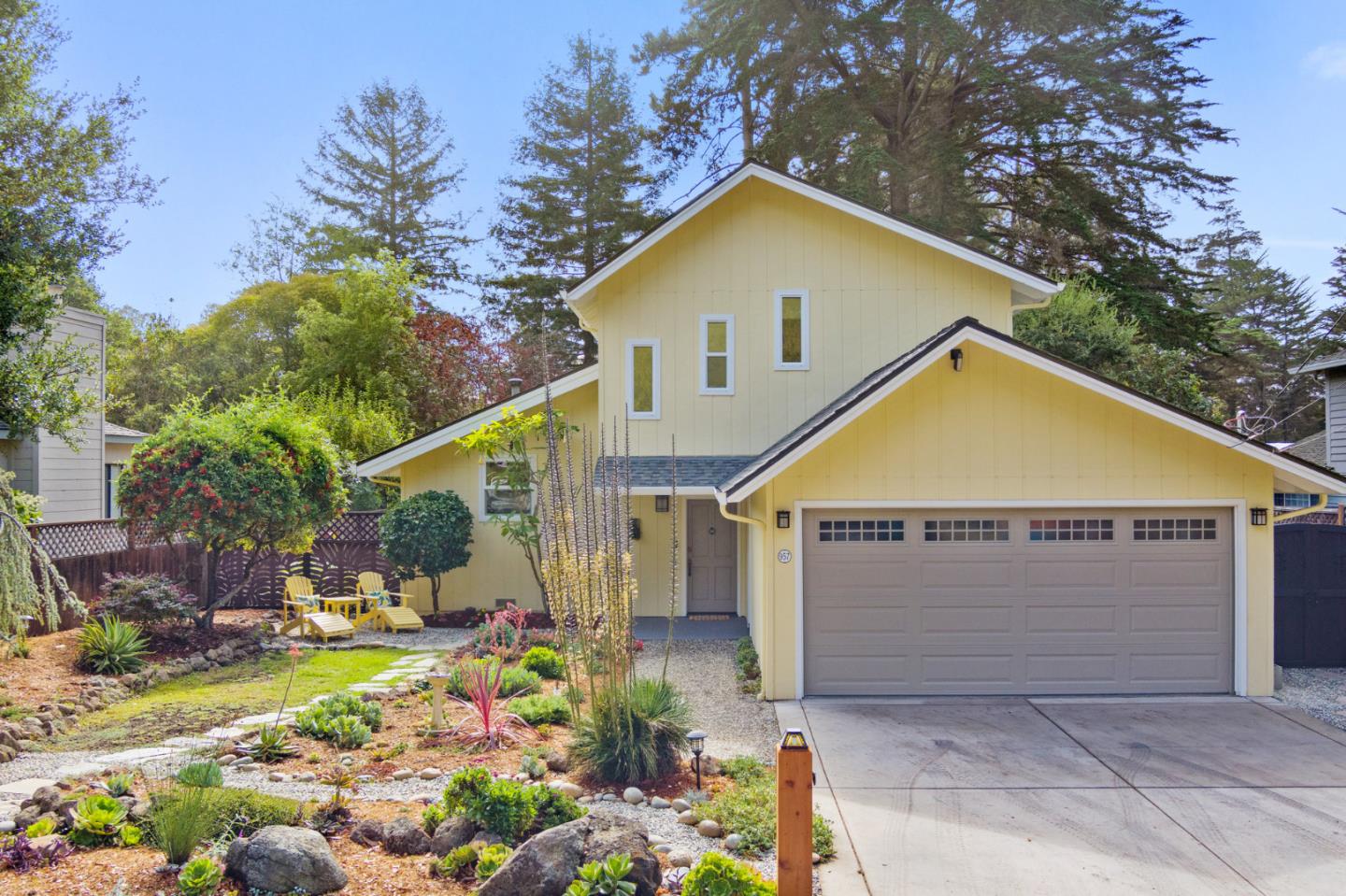 Detail Gallery Image 1 of 1 For 957 Pinetree Ln, Aptos,  CA 95003 - 3 Beds | 2 Baths