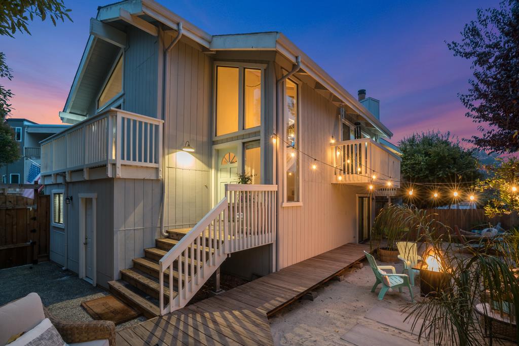 Detail Gallery Image 1 of 1 For 146 Provincetown Ct, Aptos,  CA 95003 - 3 Beds | 2 Baths