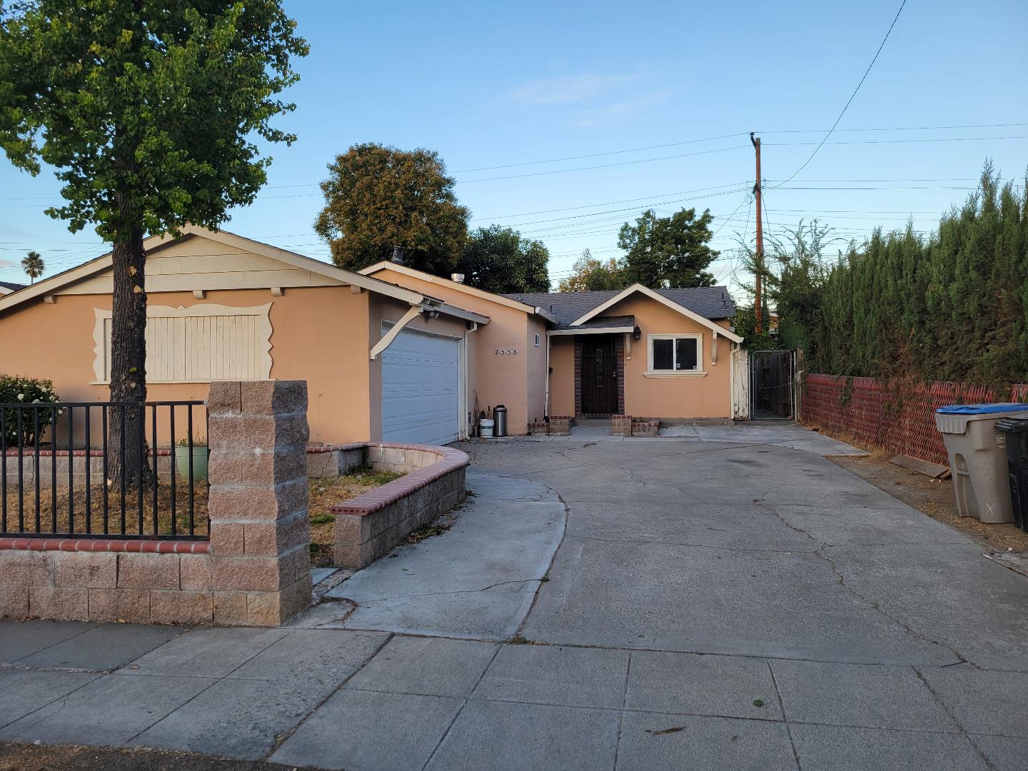2538 Sue Ave, San Jose, CA 95111 3 Beds 1/1 Baths (Sold