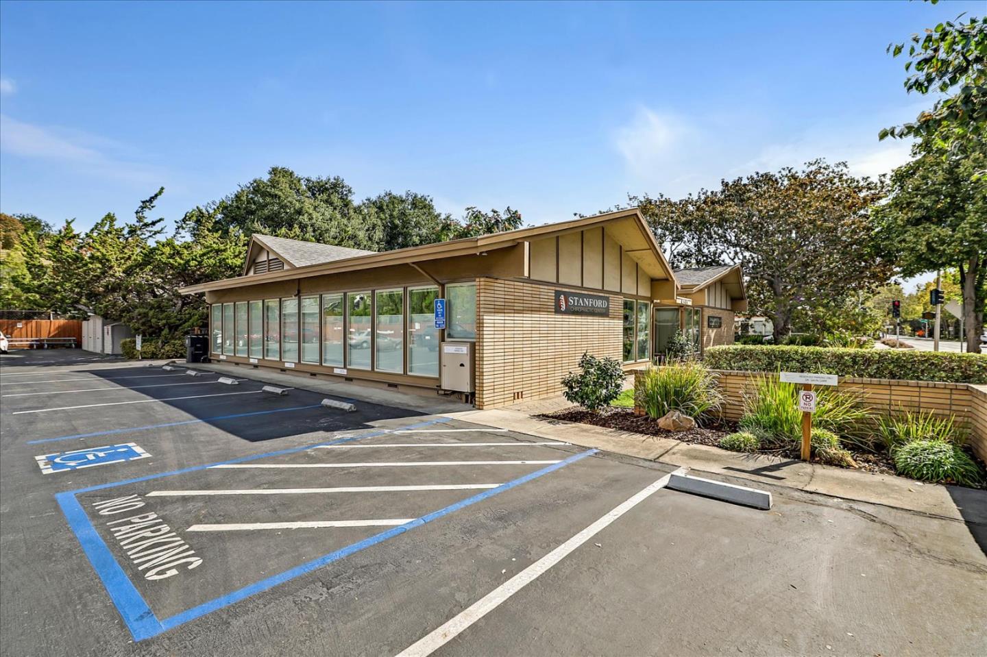 489-499 Middlefield Road, PALO ALTO, California 94301, ,Comm Industrial For Sale,For Sale,Middlefield Road,40972351