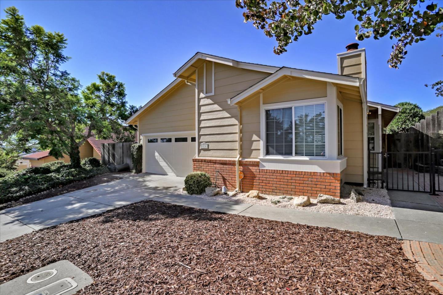 Detail Gallery Image 1 of 1 For 412 Parkview Ter, Vallejo,  CA 94589 - 2 Beds | 2 Baths
