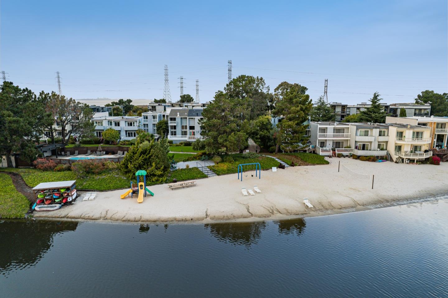 Detail Gallery Image 1 of 1 For 651 Port Dr #107,  San Mateo,  CA 94404 - 1 Beds | 1 Baths