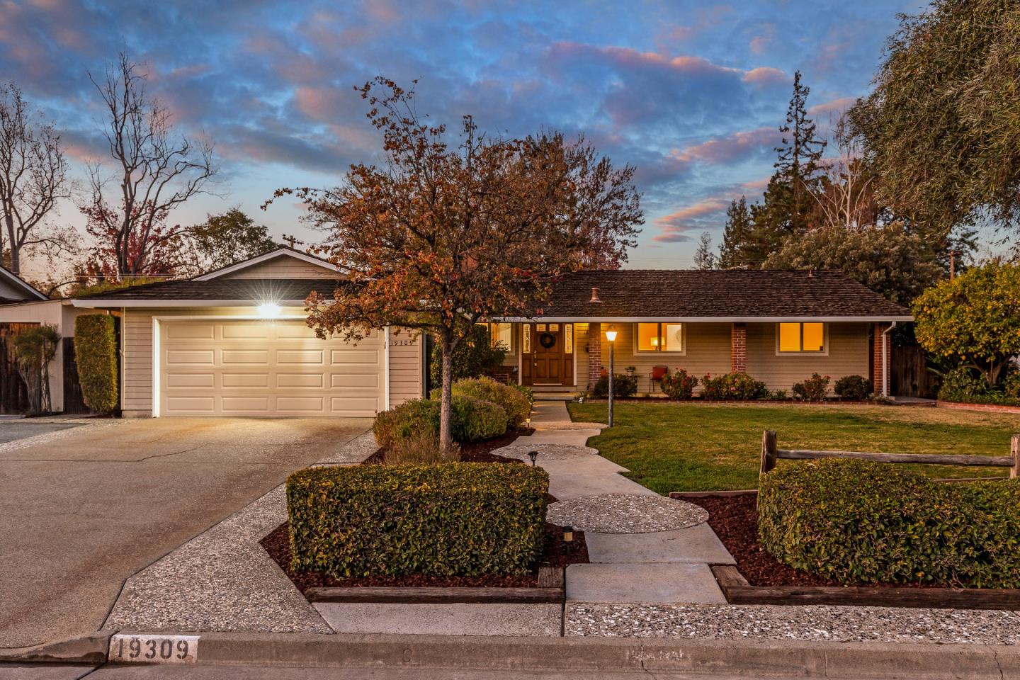 Detail Gallery Image 1 of 1 For 19309 Brookview Dr, Saratoga,  CA 95070 - 4 Beds | 2/1 Baths