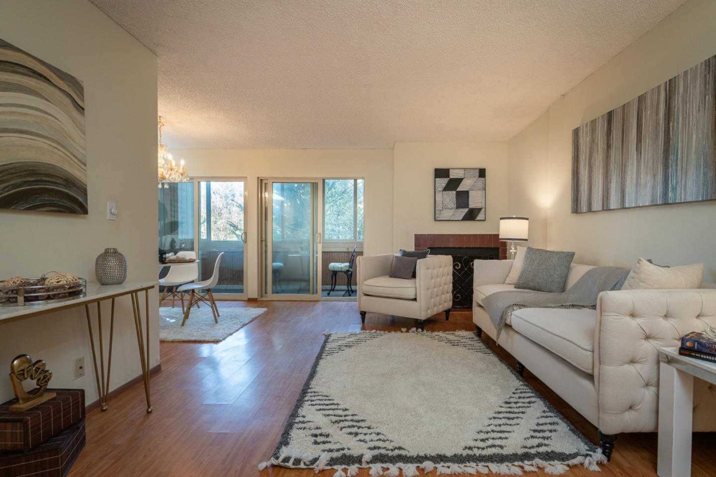 Detail Gallery Image 1 of 1 For 303 Philip Dr #105,  Daly City,  CA 94015 - 3 Beds | 2 Baths