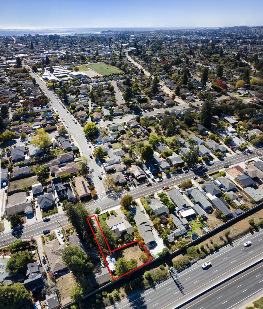 211 Fairmount Avenue, SANTA CRUZ, California 95062, ,Lots And Land,For Sale,Fairmount Avenue,40973284