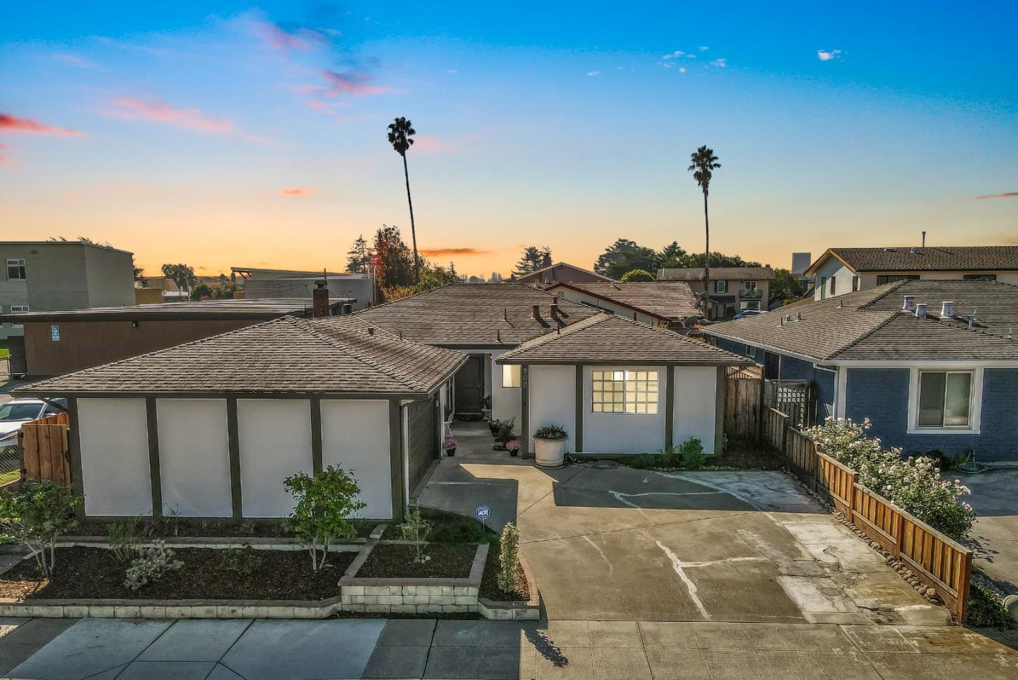 Detail Gallery Image 1 of 1 For 800 Crane Ave, Foster City,  CA 94404 - 3 Beds | 2 Baths