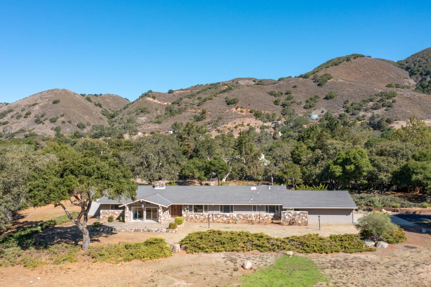 Detail Gallery Image 1 of 1 For 10 Ring Ln, Carmel Valley,  CA 93924 - 4 Beds | 4 Baths