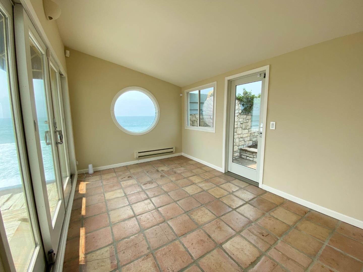 1112 Palmetto Avenue, PACIFICA, California 94044, ,Comm Industrial For Sale,For Sale,Palmetto Avenue,40973515