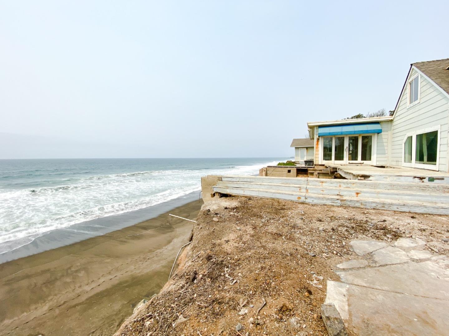 1112 Palmetto Avenue, PACIFICA, California 94044, ,Comm Industrial For Sale,For Sale,Palmetto Avenue,40973515